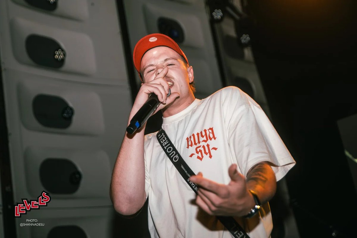 Shannadesu's tweet photo. This was the first time I got to photograph an open mic 🔥

Thank you for having me as always, LEVELS. Until the next one! https://t.co/tZfx3EKR5C
