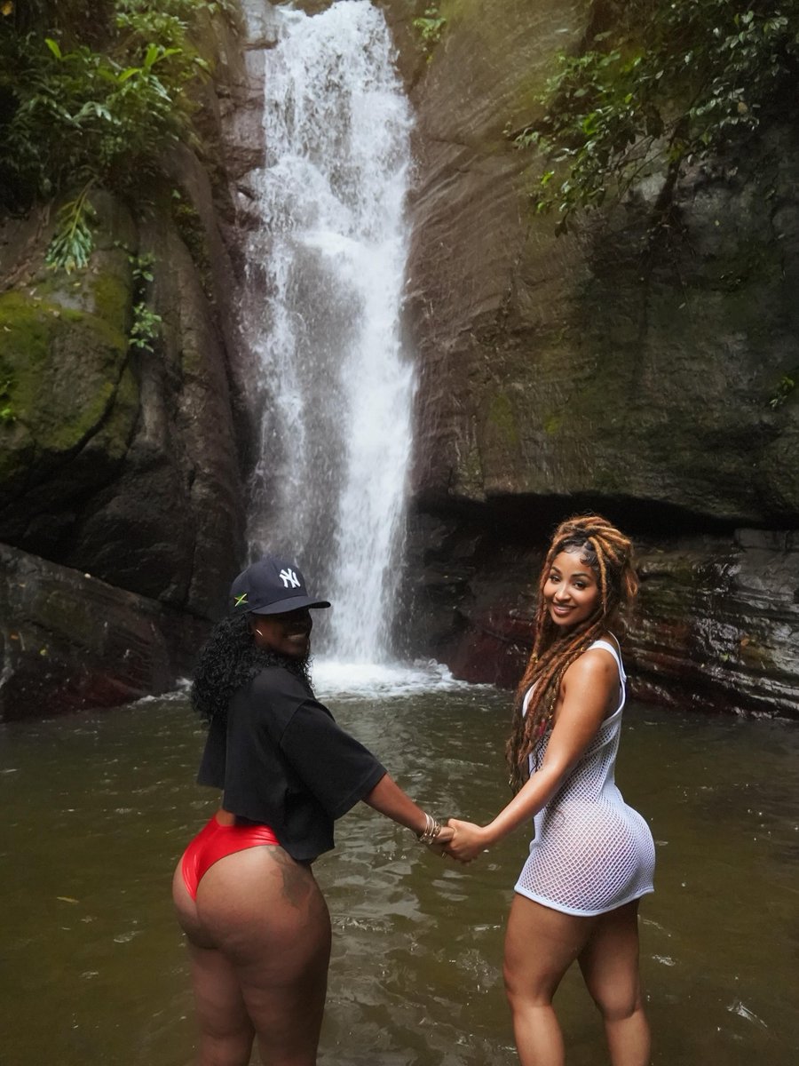 Tropixsofficial's tweet photo. Shenseea with a media update https://t.co/nkvNs6Jdmo