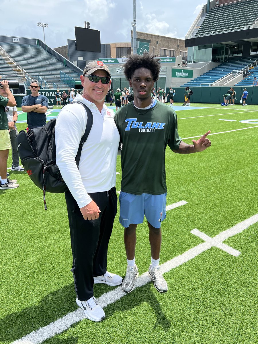 Ka1thehuman's tweet photo. Had a great day at Tulane
 @TerryUrsin @GreenWaveFB @KenAnioJr https://t.co/Rh7pVe9EcG