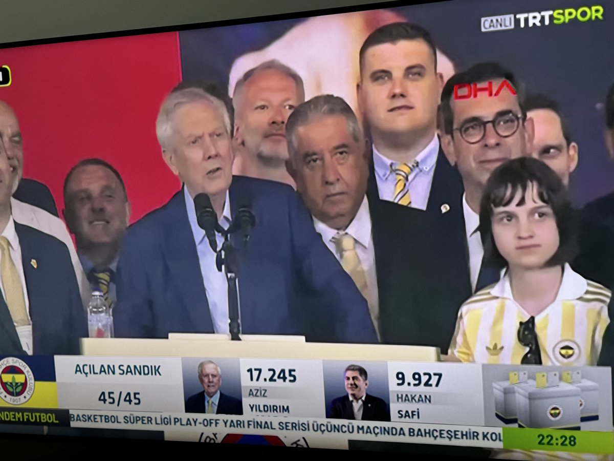 mATC_77's tweet photo. SEVİYORUZ SENİ BABAAAA https://t.co/L81oqKWAUw