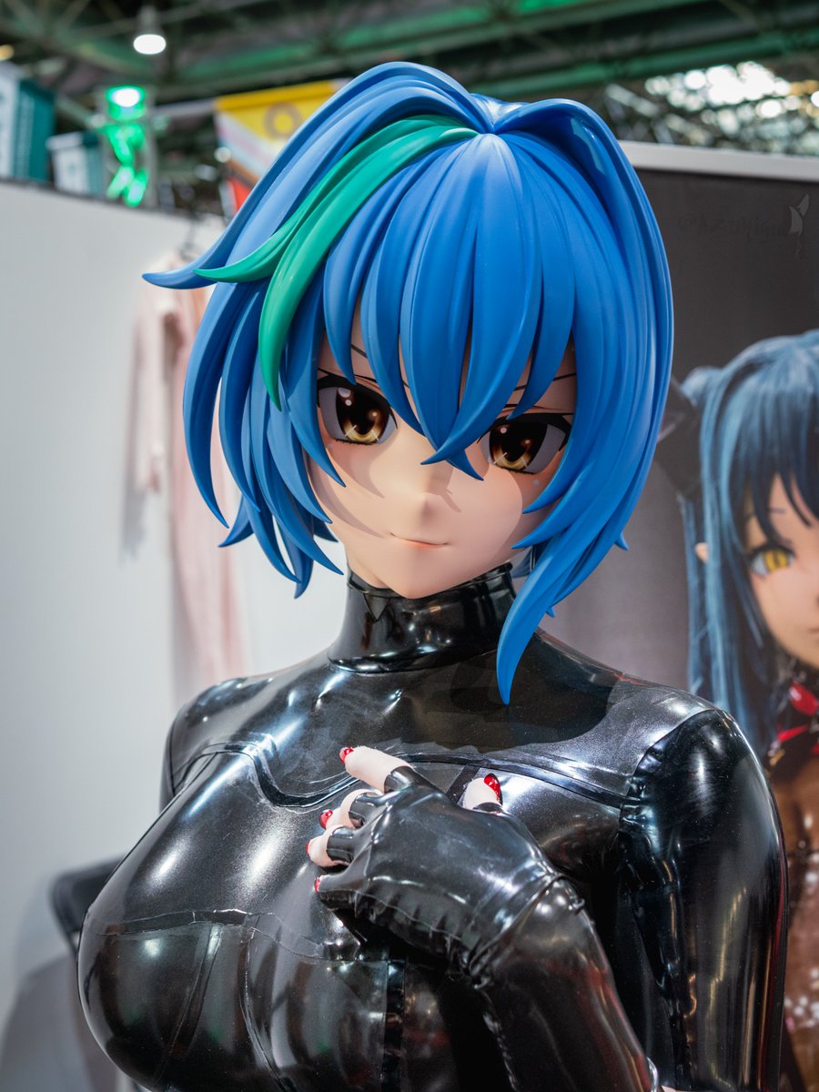 AzuKigu's tweet photo. For my friends i'd do anything to protect them! 

📸- @Kurukig 

#kigurumi #着ぐるみ #latex #highschooldxd https://t.co/shHugt61aN