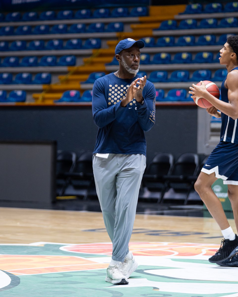 usabjnt's tweet photo. The Prep for Golden Glory ⭐️💪

The 🇺🇸 #USABMU18 will face 🇨🇦 Canada TONIGHT at 10 pm ET in the #U18AmeriCup Final! https://t.co/6AHVxyoQvM