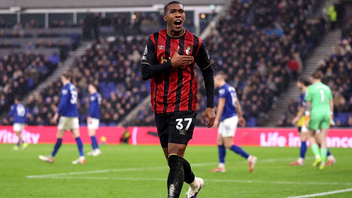 AnfieldLounge's tweet photo. Yan Diomande and Barcola look like tricky and expensive options, and I think Rayan should be another player we should be looking at.

What do you think? 🤔 https://t.co/3gl6tZW47W