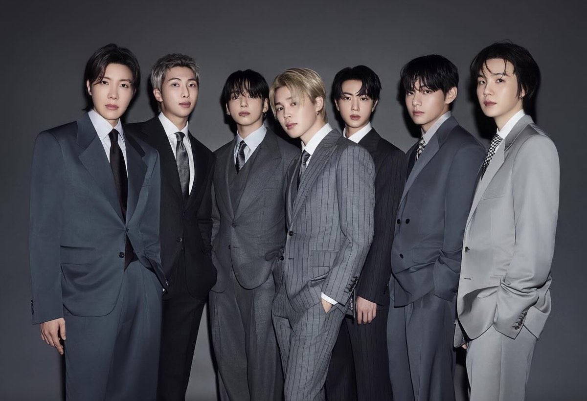chartradar_'s tweet photo. BTS’ “Swim” is expected to spend its 11th week on this week’s Hot 100 at #42 with 51.1K units.

— It remains the only K-pop song to peak at #1 on the chart this year. https://t.co/LqDwXRv2IM