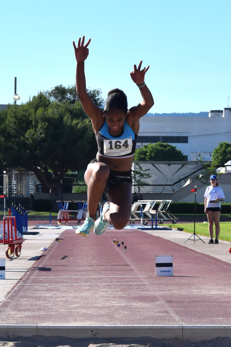 fatletismeib's tweet photo. #CEatletismoSub16 La Nucía2026: 
Sophia Adjowa Requena, BRONZE NACIONAL A TRIPLE SALT! 🥉🇪🇸 
L'atleta del Claudia Troppa SC ha pujat al pòdium gràcies a la seva marca personal (11,38 +1.9) en una tancada lluita pel bronze. Enhorabona! 👏 

@esportsIB @EsportsConsell #atletesfaib https://t.co/H0wxEVHuJG