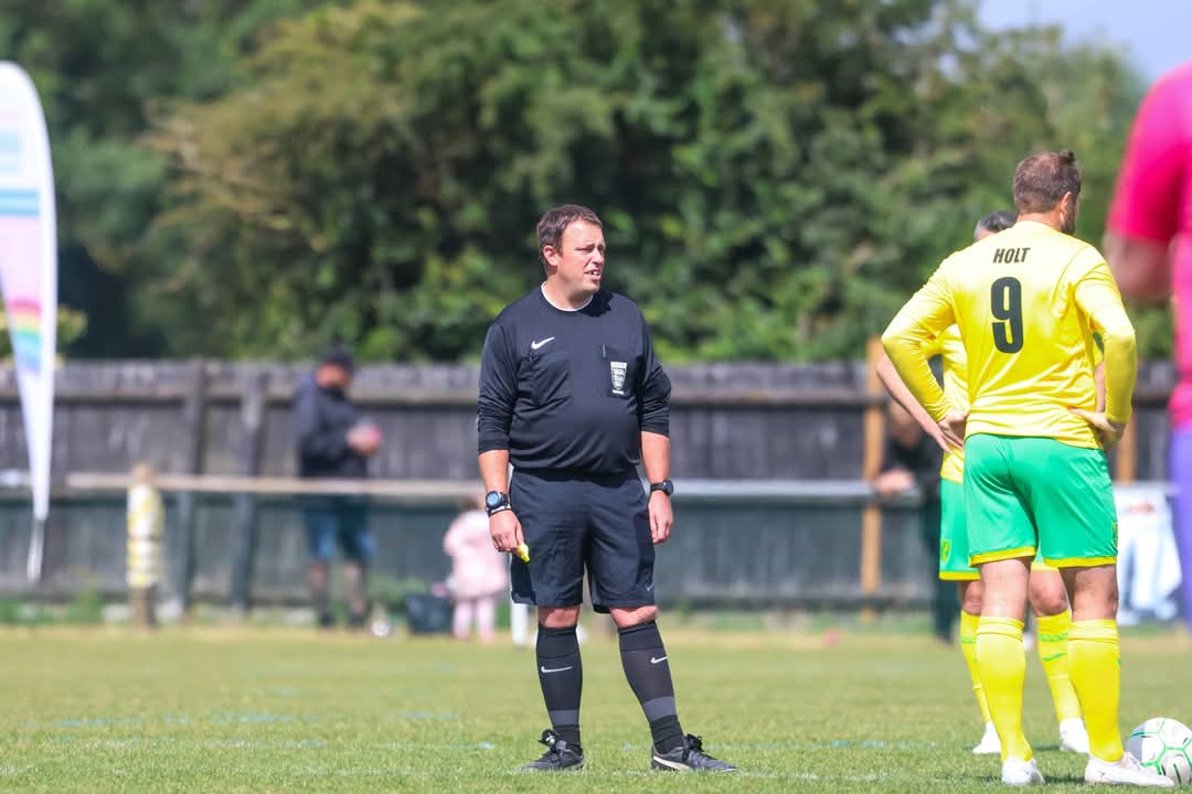 dannorfolkref's tweet photo. It was a pleasure to officiate Amber’s Army Allstars & NCFC Legends Charity Match at Dereham Town yesterday.Great banter throughout and throughly enjoyed it. 

It was a well runned event and would like to say thank you for all the players, volunteers and staff who took time out of their schedules to be part of this event. Also a mention to all local people that came and watched the game and being involved in the day.