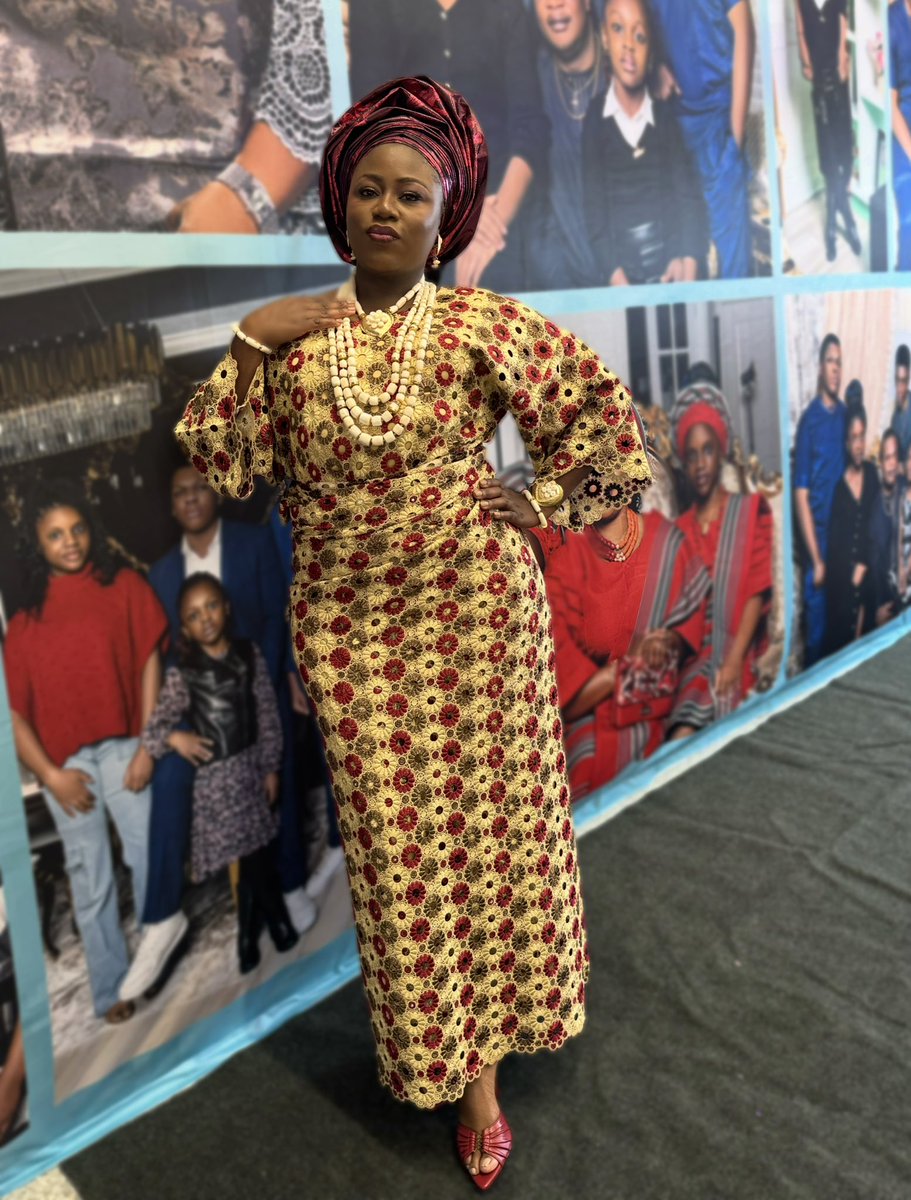 FavorGrace90's tweet photo. Y’all know i stay representing and celebrating my culture💃🏾❤️ I can see all the tags coming in😁Winners will be picked in 3…2…1… tadaaa!🎉😂 #IroAndBubaFashionFrenzy . Only one Olori Dansay #AngelT https://t.co/SKrj75LAzj