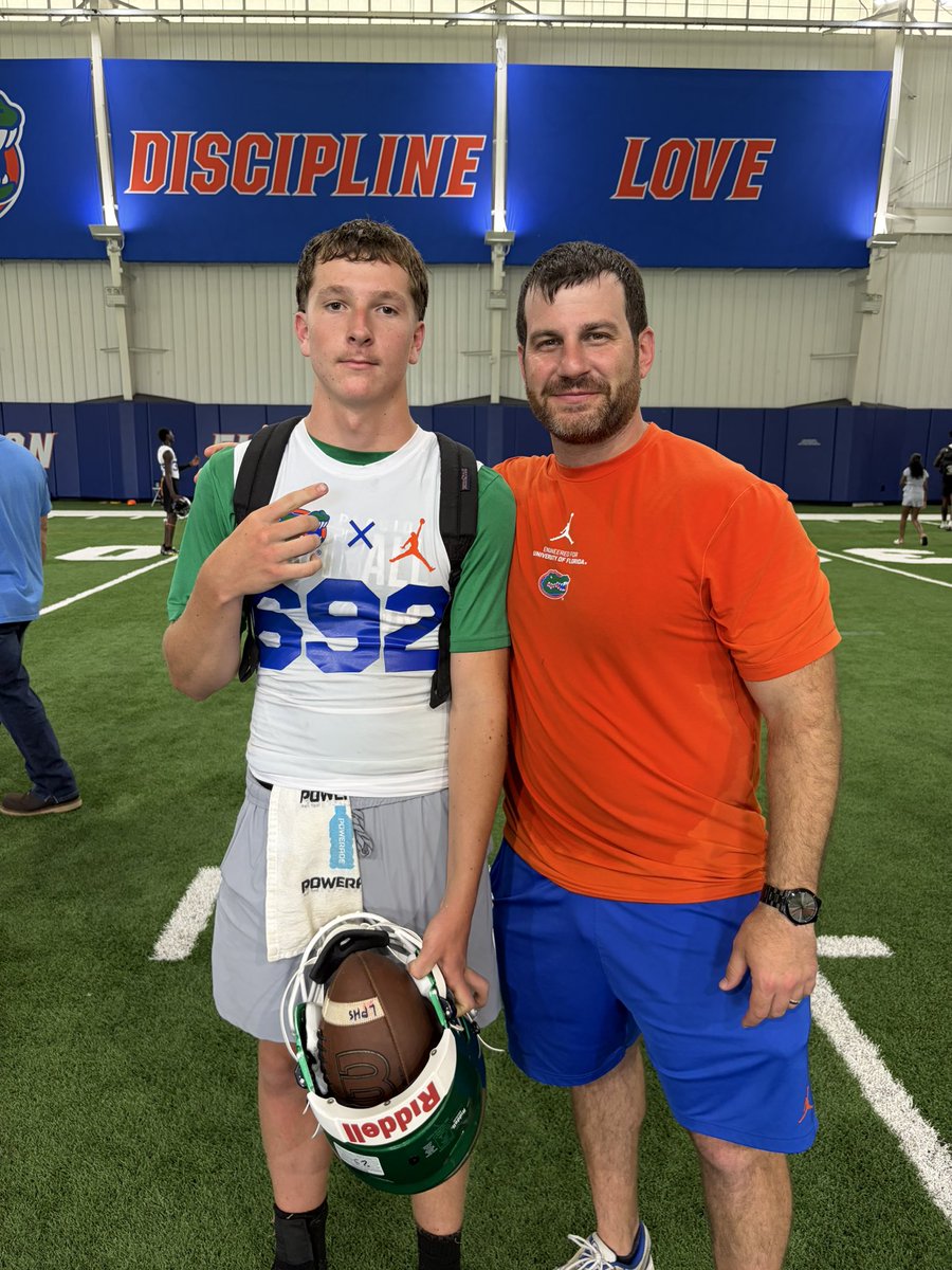 colewalkertwov's tweet photo. Had a great time at @GatorsFB prospect camp‼️‼️@SumsBurner @Buster_Faulkner @CoachWhiteFB @CoachGChatman @CoachC_Foster @CoachCraddock @CoachDavisWR @CoachC_Foster @CoachGasparato @CoachBamHardmon @CoachJayDel1 @CoachWood26 @QBcoach1 @RecruitLPHS @Fred_611 @TramellJonesJr https://t.co/rUtxyJpDCp
