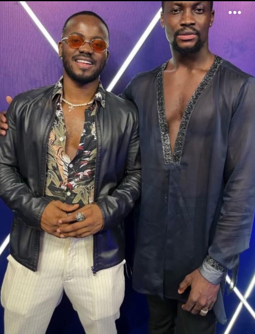 houzstn's tweet photo. Entertainment aside — he’s a very simple and good person, kind and humble. #houston X #koredebello https://t.co/aTkW1r9qoD