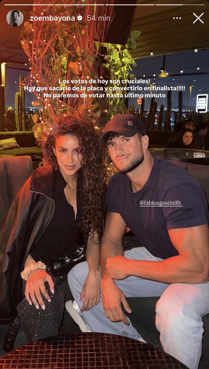 EmZkPr's tweet photo. Zoe pide votos para salvar a Fabio de esta última nominación, la más peligrosa de todas. 😭😭😭

#LCDLF6 https://t.co/clYUaFI572