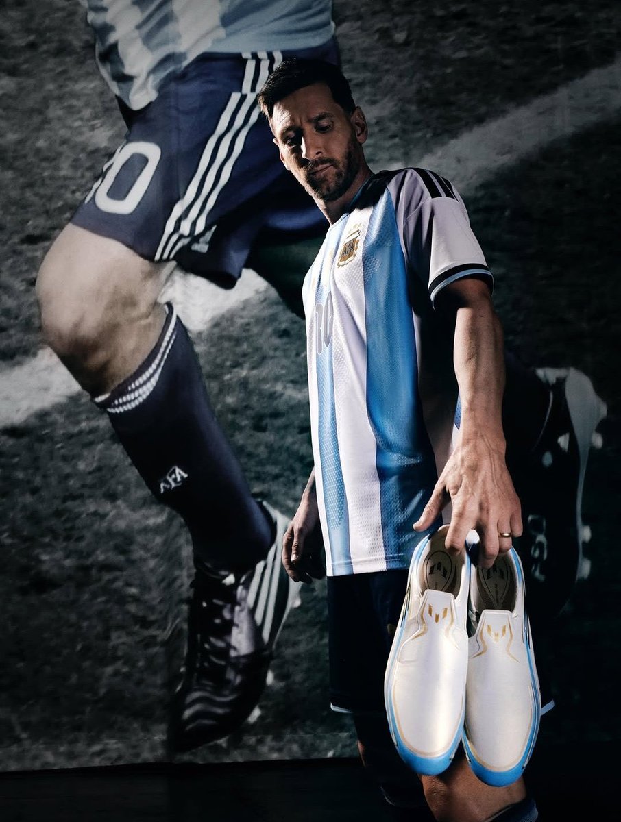 bt3's tweet photo. 🚨🚨🚨⚠️ عــاجــل — غاستون إيدول ⚠️🚨🚨🚨

ليونيل ميسي جاهز وسيحصل على دقائق في المباراة الودية الأخيرة قبل المونديال! ✅🇦🇷 https://t.co/awl6CpRRqU