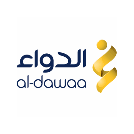 alsaham77's tweet photo. 📊 تقرير مالي تحليلي: أبعاد الهبوط الحاد في أرباح "#صيدليات_الدواء" ومستقبل الخيارات الإستراتيجية

شهدت الأوساط الاستثمارية والمالية مؤخرًا نقاشًا واسعًا حول نتائج الربع الأول من عام 2026 لشركة الدواء للخدمات الطبية، بعد صدور نتائجها المالية التي كشفت بالأرقام التفصيلية عن حجم التراجع وأسبابه الاستثنائية. يسلط هذا التقرير الضوء على دقة هذه الأرقام، مسبباتها، والخيارات الإستراتيجية التي تواجهها إدارة الشركة لتجاوز هذه المرحلة. 📊🧐

⚖️ الأرقام الرسمية تحت المجهر

استنادًا إلى الإعلانات الرسمية المنشورة عبر السوق المالية السعودية (تداول)، سجلت المؤشرات الرئيسية في الربع الأول من 2026 ما يلي:

استقرت مبيعات الشركة عند 1,545,375,000 ريال سعودي، مسجلةً انخفاضًا بنسبة 7.18% 🔻 مقارنة بالربع السابق.

هبط صافي الربح إلى 22,253,000 ريال سعودي، وهو ما يمثل تراجعًا بنسبة 78.84% 🔻 مقارنة بالفترات السابقة.

💳 بند الـ 27 مليون ريال: التكلفة الحكومية الاستثنائية

أفصحت إدارة الشركة عن مبررات هذا الهبوط، مبيّنة أن السبب الرئيسي يعود إلى تسجيل بند مصاريف غير متكرر تم تقييده دفعة واحدة خلال الربع الأول.

وتمثل هذا البند في سداد 27 مليون ريال سعودي 💸 لتمويل تجديد إقامات ورخص عمل شملت 93% من موظفي الشركة الأجانب. كما أوضحت الشركة أن 20.3 مليون ريال من هذا المبلغ تُعد مصاريف مدفوعة مقدمًا تخص الفترات المتبقية من السنة المالية، إلا أن أثرها المحاسبي ظهر خلال هذا الربع.

🧩 منظومة التحديات: الأسباب الإضافية وراء التراجع

إلى جانب تكاليف رخص العمل والإقامات، تضافرت عدة عوامل تشغيلية واقتصادية أثرت على الربحية، من أبرزها:

العامل الموسمي: يشهد الربع الأول عادةً تباطؤًا نسبيًا في مبيعات قطاع التجزئة الصيدلاني مقارنة بالربع الرابع الذي يتزامن مع مواسم وعروض تسويقية أكبر. ❄️🛒

الاستثمارات التوسعية: واصلت الشركة الإنفاق على افتتاح فروع جديدة وتطوير البنية التحتية الرقمية وسلاسل الإمداد، وهي استثمارات تستهدف تعزيز النمو على المدى الطويل. 🏗️

المخصصات المالية: قامت الشركة بتكوين مخصص انخفاض قيمة غير متكرر للذمم المدينة والعملاء بقيمة 5 ملايين ريال سعودي، ضمن سياسة التحوط وإدارة المخاطر المالية. 🛡️

🧭 المعضلة الإدارية: بين التوطين واستدامة التشغيل

يرى بعض المتابعين أن الشركة مطالبة بإيجاد حلول أكثر استدامة، إلا أن الواقع يضع الإدارة أمام خيارات استراتيجية معقدة:

الخيار الأول: الاستمرار بالنموذج التشغيلي الحالي

👍 الإيجابيات:

المحافظة على استقرار جودة الخدمة.

الاستفادة من خبرات الصيادلة والكوادر الحالية.

تجنب تكاليف الاستقطاب والتدريب واسعة النطاق.

👎 السلبيات:

استمرار التعرض لارتفاع تكاليف الإقامات ورخص العمل.

ضغوط دورية على هوامش الربحية.

الخيار الثاني: تسريع وتيرة التوطين

👍 الإيجابيات:

خفض أو إلغاء تكاليف الإقامات ورخص العمل.

الاستفادة من برامج دعم التوطين الحكومية.

تعزيز الامتثال لمتطلبات سوق العمل المستقبلية.

👎 السلبيات:

تحديات توفير كوادر مؤهلة بالعدد الكافي في جميع المناطق.

احتمالية ارتفاع بند الرواتب والمزايا لاستقطاب الكفاءات الوطنية.

الحاجة إلى برامج تدريب وتأهيل مكثفة للحفاظ على جودة الخدمة.

📌 -------- اخيرا 

يبدو أن نتائج الربع الأول 2026 تعكس بصورة كبيرة أثر مصاريف استثنائية وغير متكررة أكثر من كونها تراجعًا جوهريًا في النشاط التشغيلي الأساسي للشركة. ويبقى التحدي الأهم أمام الإدارة هو تحقيق التوازن بين رفع نسب التوطين والمحافظة على الكفاءة التشغيلية والربحية، بما يضمن استدامة النمو وجودة الخدمات المقدمة في مختلف مناطق المملكة. 🇸🇦💊
@ALdwaapharmacy
#صيدليات_الدواء #الدواء #تداول #الأسهم_السعودية #سوق_الأسهم #تحليل_مالي #النتائج_المالية #القطاع_الصحي #الاقتصاد_السعودي