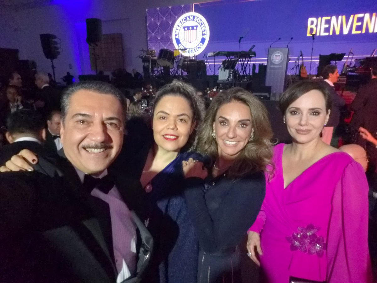 _VicenteSerrano's tweet photo. Puro periodismo objetivo jajaja https://t.co/ddhGhfmBBr