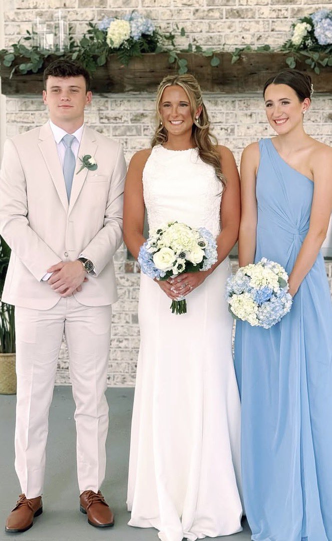 millhillscrub's tweet photo. Undeserved grace. All glory to God for these three. https://t.co/gyCfX3boNU