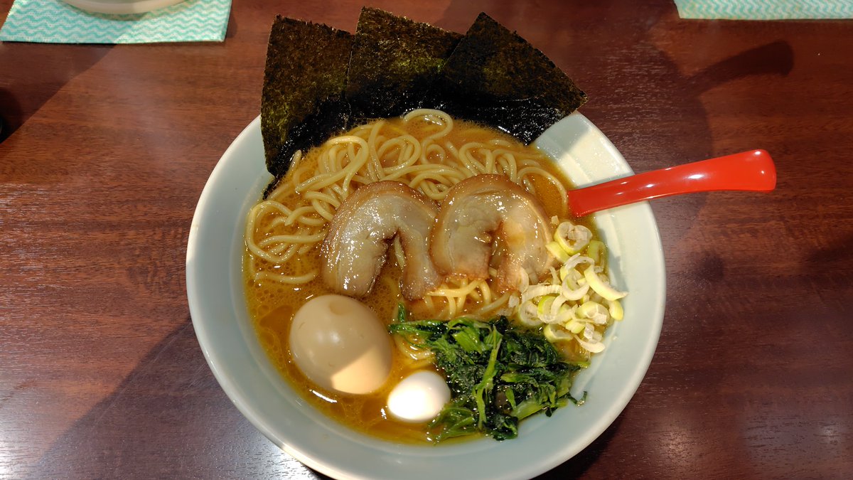 happyswing_'s tweet photo. 週末ラーメン

#ラーメン
#餃子定食やけど餃子の写真忘れた
#こってり大
#天下一品 
#醤油豚骨ラーメン
#もちろん大盛
#スープが変わってた
#これも美味いけど前のが好き
#味玉デラックス
#横浜家系ラーメン松壱家
#ちょこっとプレゼント https://t.co/q1BDRG4rne