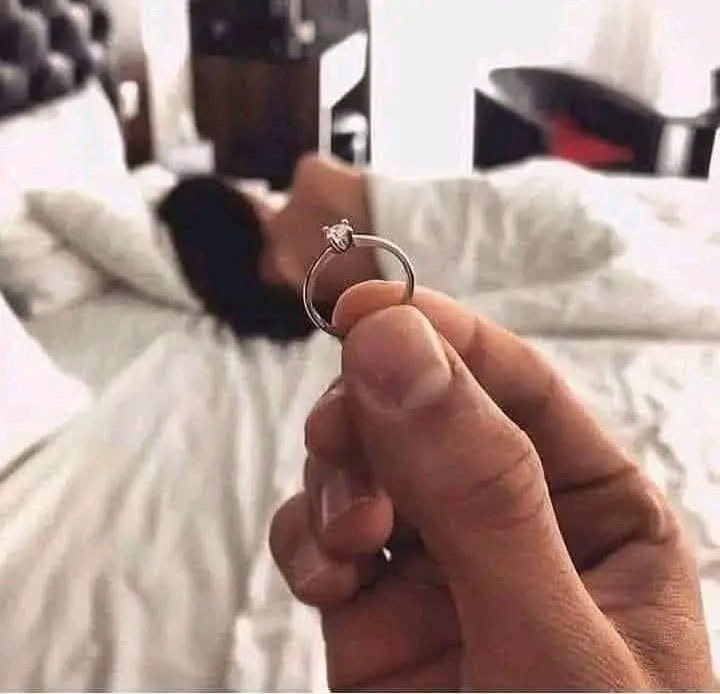 soleillevantoff's tweet photo. Je t'épouserai un jour, promis. 💍💗 https://t.co/L4vGm1ehsq