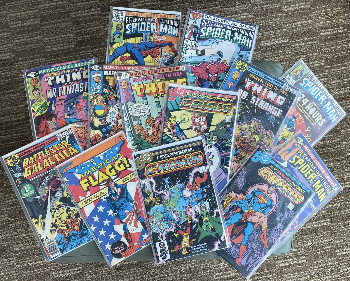 gurriapu's tweet photo. Güei alcontré dalgunes cosines interesantes na  @myp_comics d’Harvard. https://t.co/39repYchon
