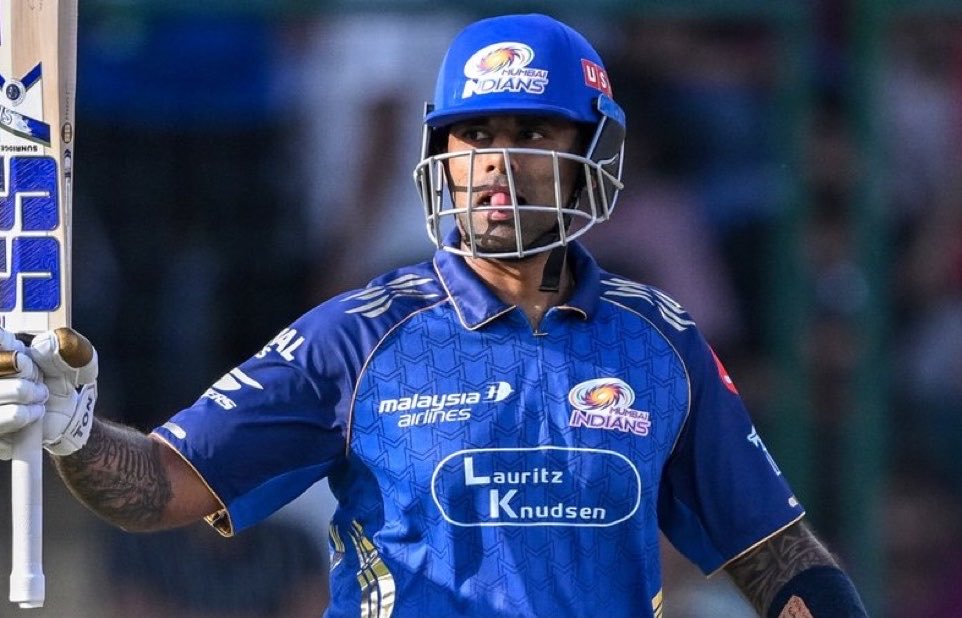 gharkekalesh's tweet photo. Big News: Surya Kumar Yadav unfollows Mumbai Indians and Removed all Posts Related to MI from Instagram💀

SKY to KKR??? https://t.co/0q1yYfNgon