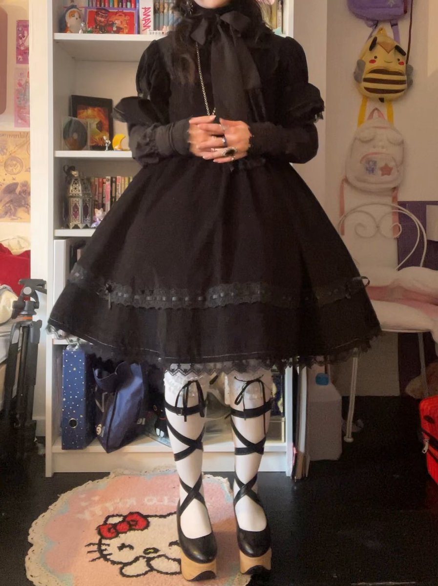mizerdreams's tweet photo. happy #internationallolitaday ✧˚ ༘ ⋆｡˚ https://t.co/QwzK4cjuHN