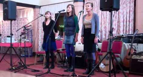tourscotland's tweet photo. As requested this evening a Tour #Scotland travel video Blog of the Lennox Family singing the #Unst #Boat #Song on #ancestry, #genealogy, #history visit and trip to #Dunfermline, #Fife. The Unst Boat Song is #Shetland's oldest surviving song https://t.co/6zwGUGVcJT https://t.co/qtNmouPz9Q