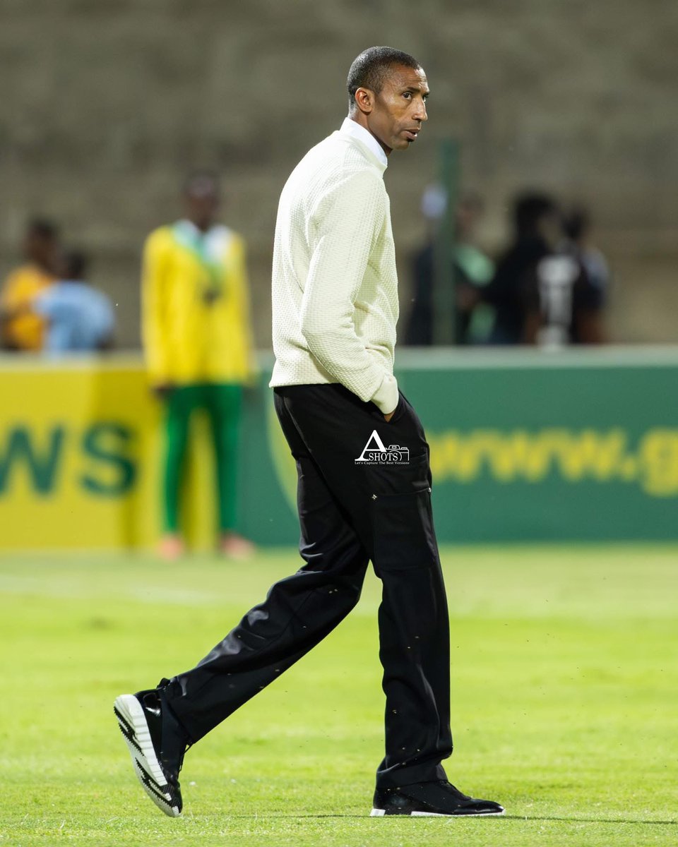 SiyaNdlovu91's tweet photo. Now I understand why teams got Bo 6. EL Maestro doesn't tolerate clownish behavior from the well-trusted soldiers. https://t.co/MU2cofZ5YD