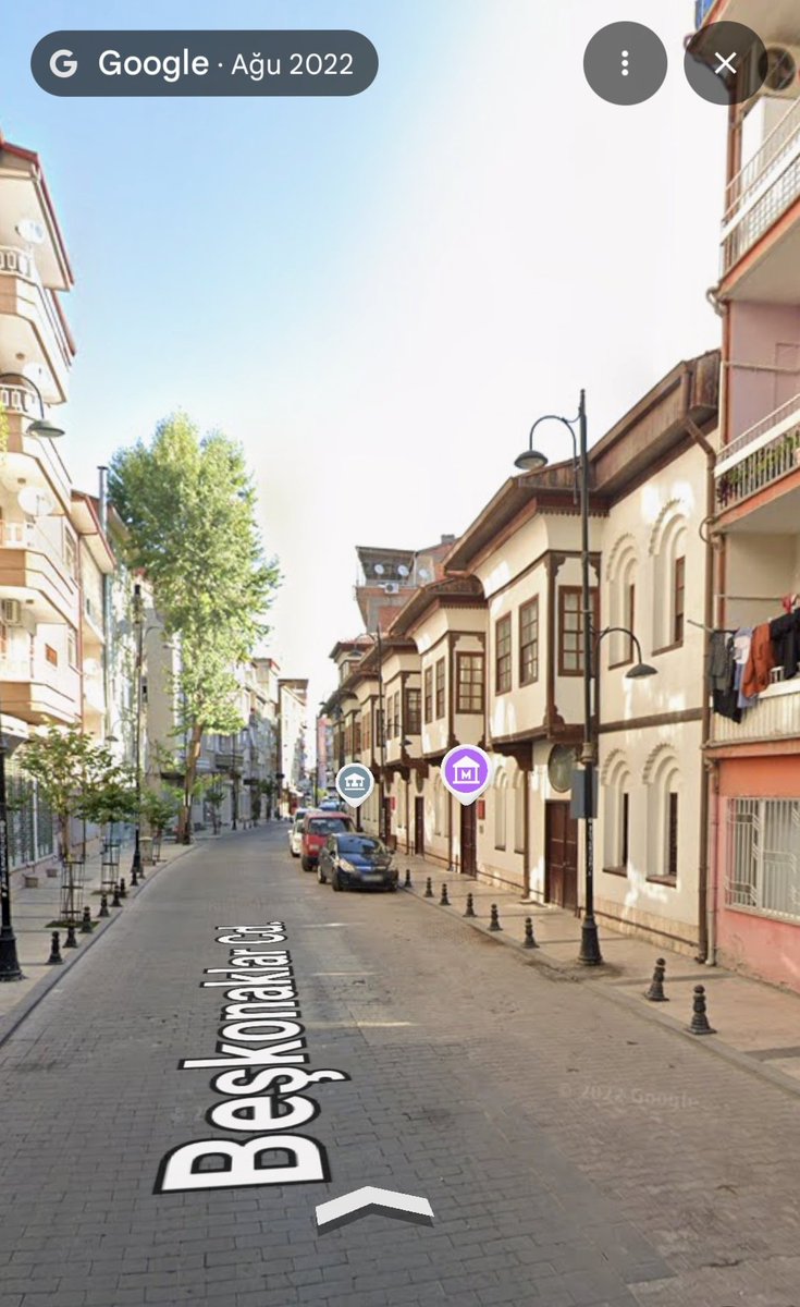 BerkentIn's tweet photo. Malatya, Beşkonaklar Caddesi (2022 &amp;2026)

2023 depreminde, konaklar hariç tüm binalar yıkılmış, çok acı. Allah bir daha yaşatmasın. 
Malatya'yı geçtiğimiz mart ayında gezdim. Durum halen çok kötü. insan depremden etkilenmiş  şehirleri gezince korkunç gerçeği daha iyi anlıyor. https://t.co/D7tHFKr9XB