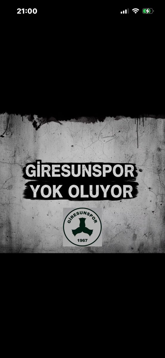 SadikcanM's tweet photo. Dursun Özbek Galatasaray başkanı 

Hakan Safi Fenerbahçe başkan adayı

Hüseyin Yücel Beşiktaş başkan adayı

Üçüde Giresunlu ama Giresunspor 
2023‘de Süper Lig iken 4 sene üst üste lig düştü ve bugün Bölgesel Amatörde

Bravo 💚🤍

#Giresunspor
#DursunÖzbek
#HakanSafi
#HüseyinYücel https://t.co/khCarFWs1N