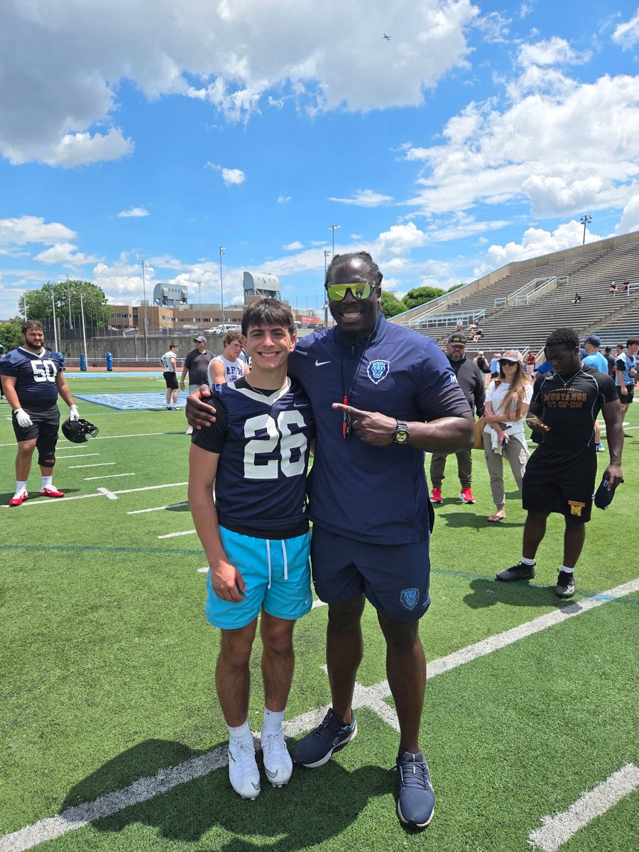 Dansal626's tweet photo. Thank you for inviting me to the @CULionsFB camp. I had a great time, learned a lot, and really enjoyed the experience. @CoachT_82 @CoachStraley @jr_gennaro5567 https://t.co/nEtcoJMzOV