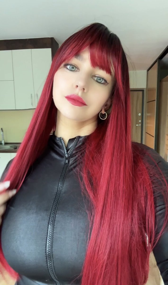 NKriziute's tweet photo. Mmm … Į feel so sexy in red hair ❤️‍🔥💋 https://t.co/Yet13bVZb4 https://t.co/mHVRdyfT2T