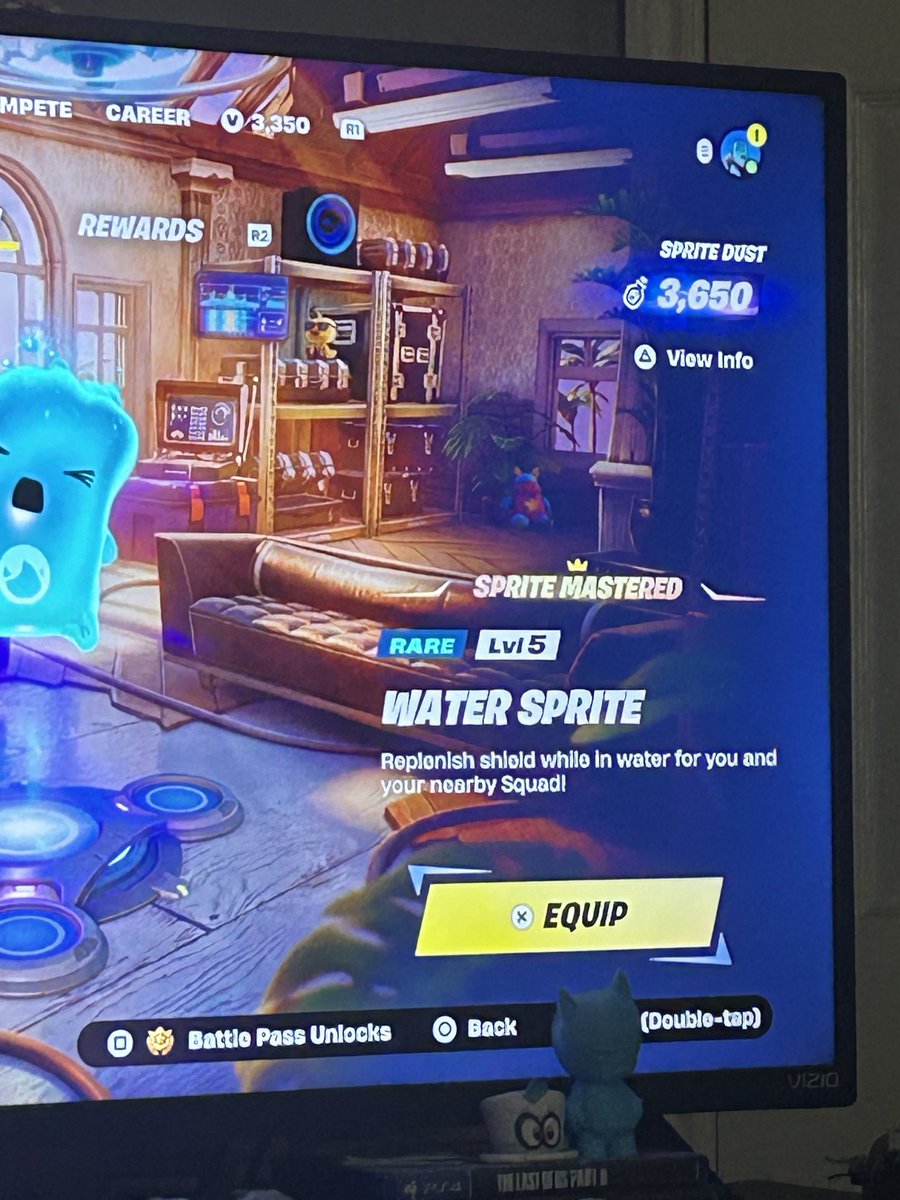 Poke_Maxes's tweet photo. @FortniteStatus My sprite dust is showing 3,000 even tho I had 105,500 earlier https://t.co/jZp3aS323N
