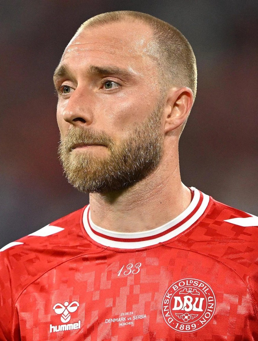 UtdFaithfuls's tweet photo. All-time record for the most appearances for Denmark with 151 apps.

Played for over 15 years for some of the biggest clubs in the world — Ajax, Tottenham, Inter, and Man Utd.

There's far more to life than football.

Thanks for everything, Eriksen.. but it's time to retire. 🫡 https://t.co/5FsMoRus94