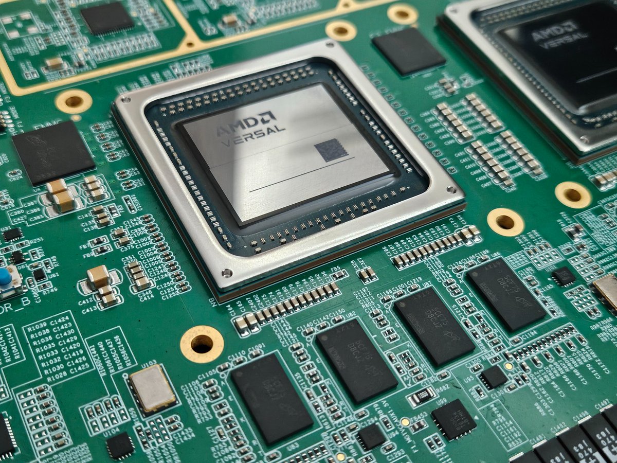 Aaronia_AG's tweet photo. PCB Magic, that's all 😍
#aaronia #rf #tech #sigint #PCB #IMS2026 #AMD #Intel #ADI https://t.co/GYNBngtbep