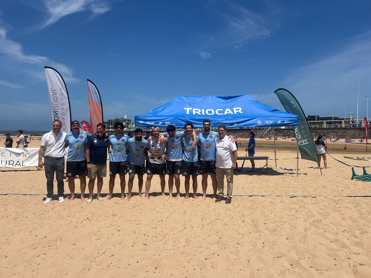 FundacionCRG's tweet photo. 🤾‍♀️🌊 Un año más, el Torneo de Balonmano Playa San Lorenzo demostró por qué es ya un clásico

🔝🔝 Gran nivel deportivo, mejor ambiente y mucho balonmano

#Gijon #summer #beach #handball #FundacionGijonRural https://t.co/6QMFSOSJJX