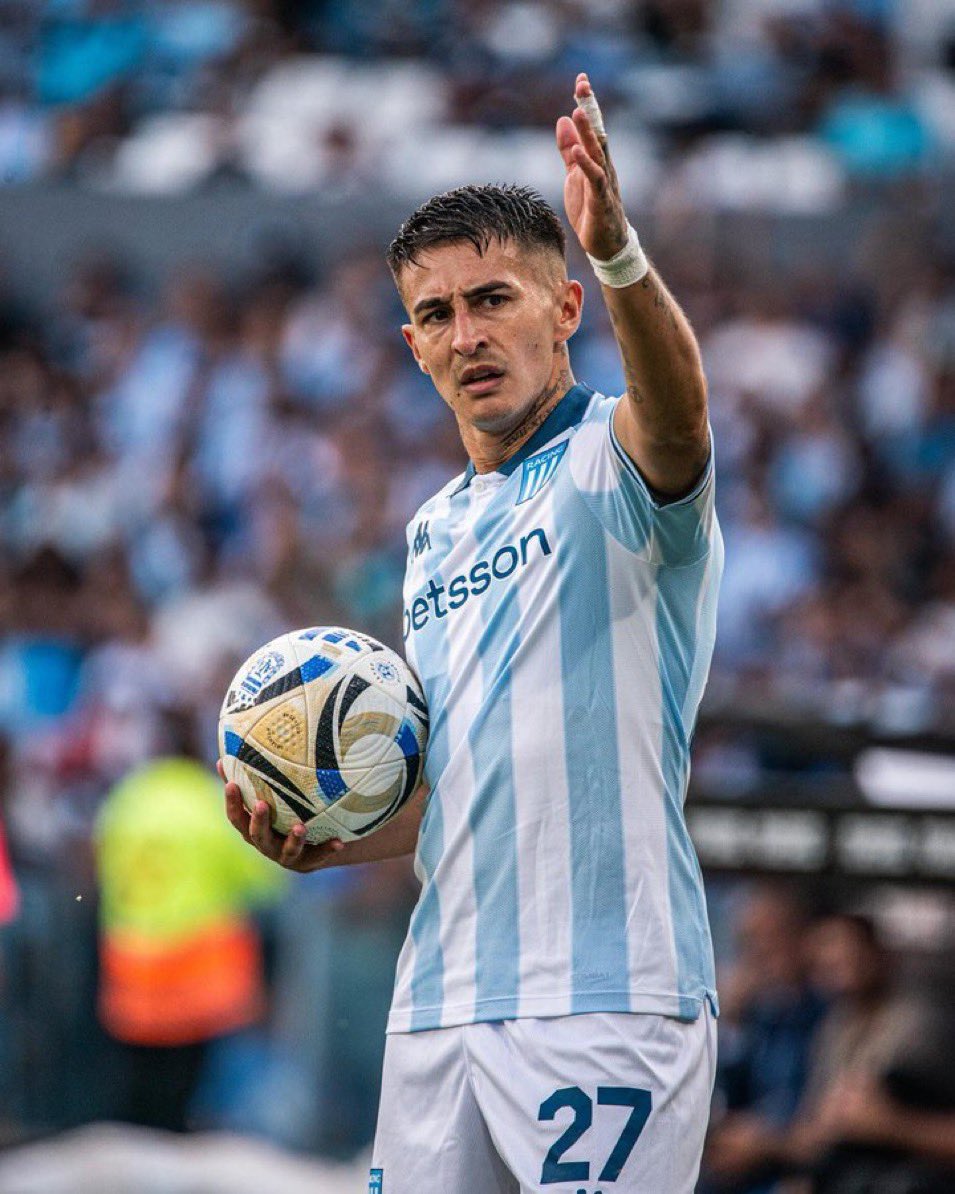 SantoAcade's tweet photo. Hasta siempre Gaby querido, gracias por absolutamente todo lo que nos diste siempre, Racing es tu casa, volvé cuando quieras https://t.co/ckfjrnRA1X