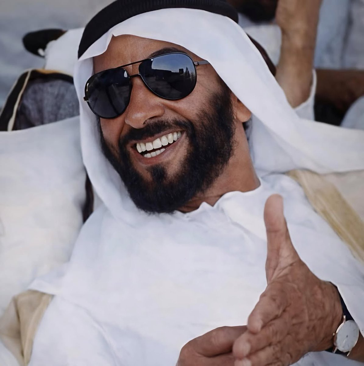 m_ut67's tweet photo. فـي الـقـلـب زايـد حـي مـا مـات 🤍
#الا_زايد https://t.co/1MwSrIFp3R