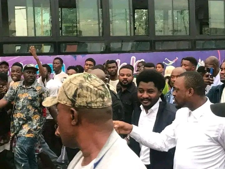 Xswander0072's tweet photo. Ce jour-là le 23 mai 2025 quand #Constant #Mutamba était de retour à #Kinshasa, après l'inauguration du nouveau palais de justice de #Kalemie
cellule de communication Numérique
Patrie où la mort nous vaincrons ✊️ https://t.co/SrpcYYlH7Z