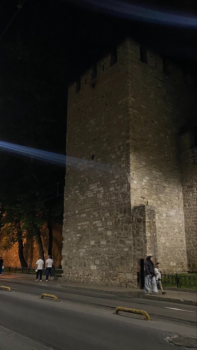 el_maim's tweet photo. Still the best köfte in Sultanahmet. https://t.co/fEhcd9fXbN