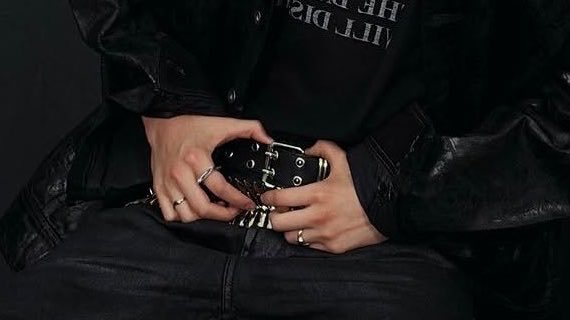 euijooful's tweet photo. thread of euijoo grabbing his belt because i can https://t.co/zJPZRhUXrN