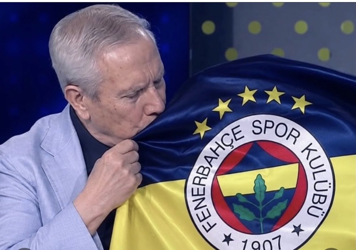 HbZeki's tweet photo. Fabrika ayarlarına dönülüyor. 💛💙 https://t.co/Q8NmYRMr8F