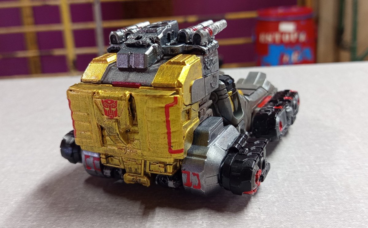 Gwendolinith08's tweet photo. Custom grimlock War for Cybertron DS game https://t.co/y8SjPrDarr