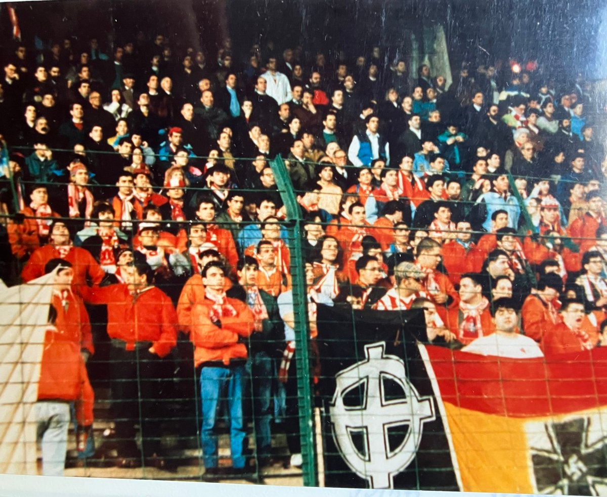 culturayesenzia's tweet photo. Skins Atleti, aquellos maravillosos años... https://t.co/JQGDBW5FrP