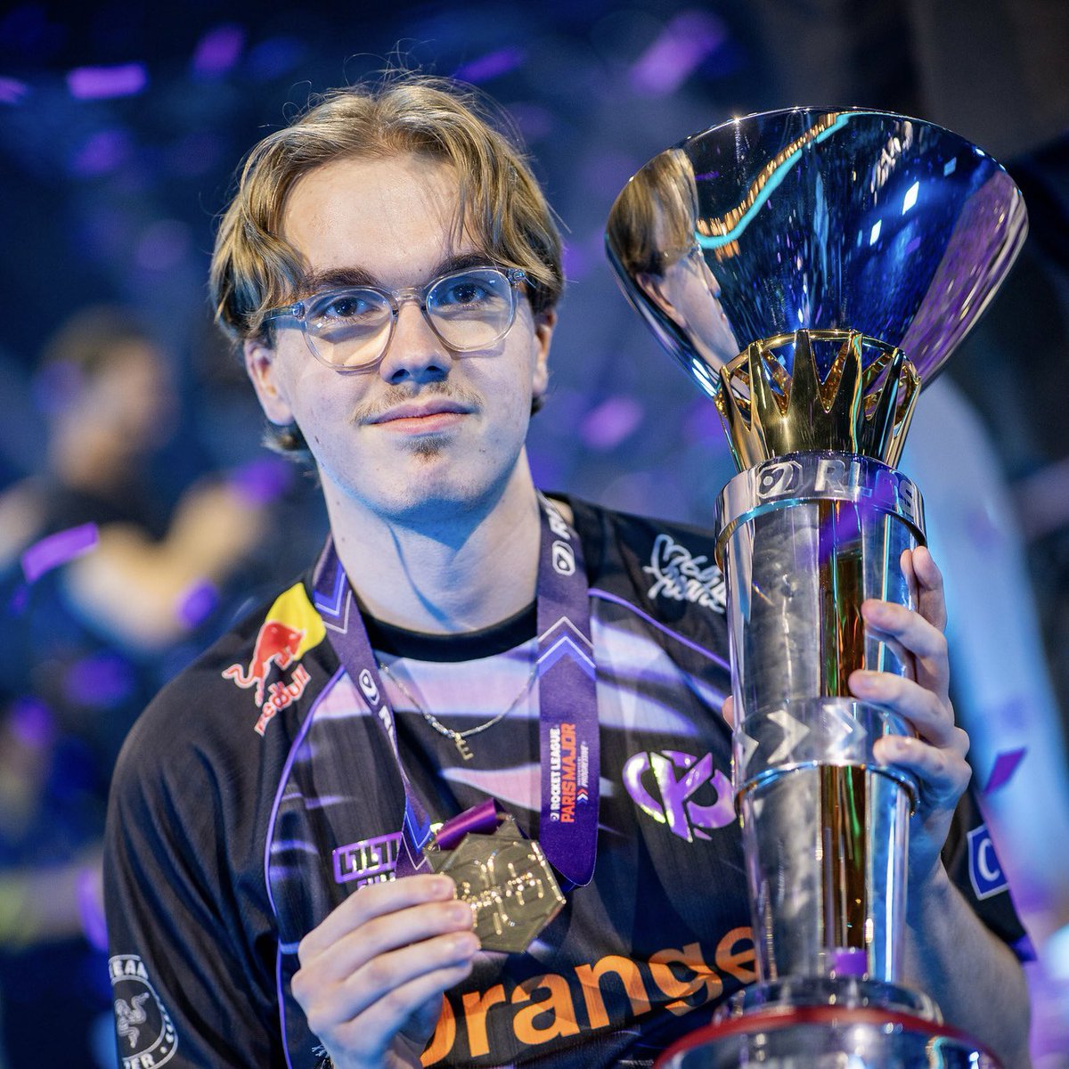 TheBopPops's tweet photo. 44-1.

Zen and Atow just went 44-1 in games to win the first ever EU RLCS 2v2 Open and to play at RLCS 2026 Worlds together.

Could this be the future greatest duo Rocket League has ever seen????? 🇫🇷🇧🇪 https://t.co/xhtCFMpG1Y
