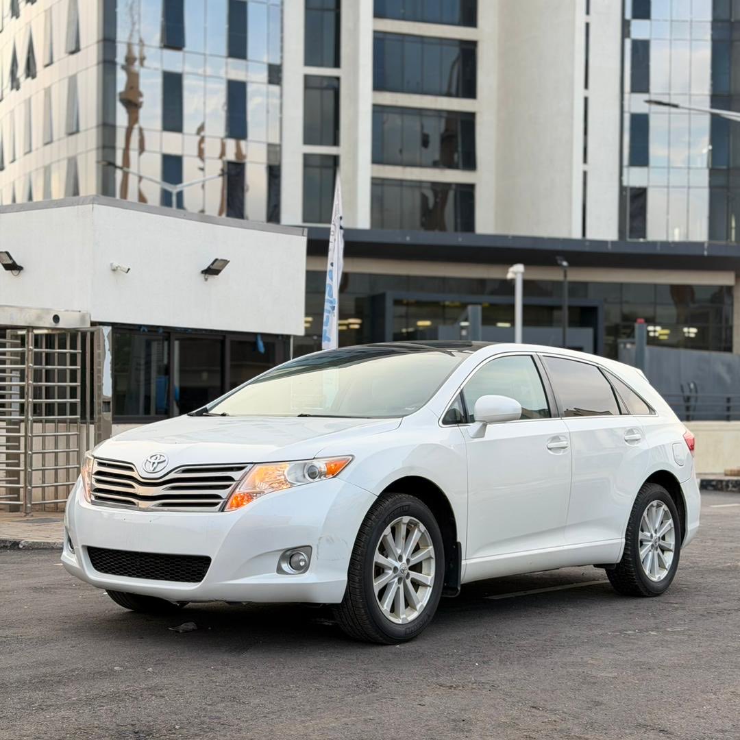 Automall_ng's tweet photo. Foreign used Toyota Venza XLE
2012 model 
Price:18.5m
Duty: paid 
Location: Abuja 
@WutaMotorsNG @__yellows @Carsnationn 
Retweet pls🙏 https://t.co/Ix1uKzgdsh