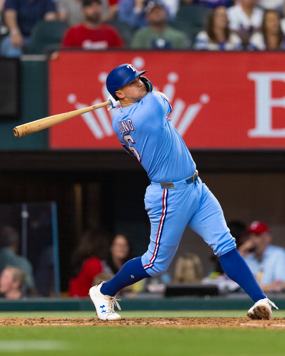 Rangers's tweet photo. Leading AL 3B in batting average by a mile. 

Vote Jung 🗳️ https://t.co/SQkJxO8me8 https://t.co/p0GPvsGUgc