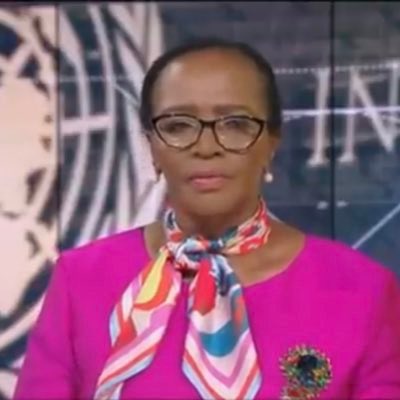 joy_zelda's tweet photo. What did we do as a Country to deserve someone like Sophie Mokoena https://t.co/rTF5F197hL