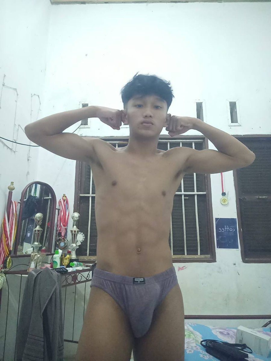 closefrienri's tweet photo. brondong pemain bola, full crt? join grup telegram only 35k 

admin 👇🏻
https://t.co/qOhhGK7CiT https://t.co/CadBAo8dIQ