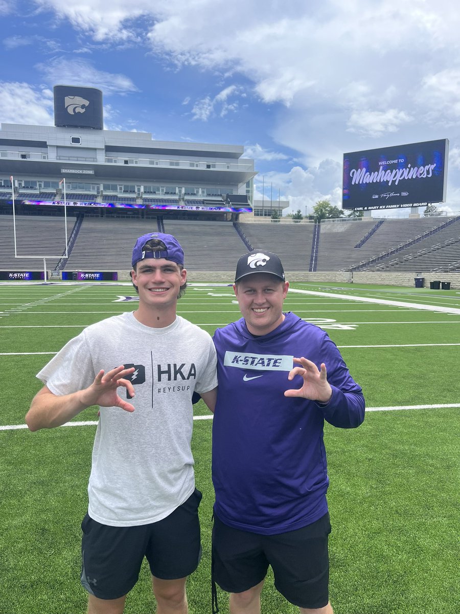 BrodyT_Bohannon's tweet photo. Always a blast with @KStateFB ! Won the punt competition and charted very well! Appreciate @stantonweber and @AndrewFowler_ for hosting a fun camp! #EMAW 
@HKA_Tanalski @HKA_Baltar @moorepete18 @shanee_mc @Briggs_bourg @devin_anctil https://t.co/4h2QhJ7r37