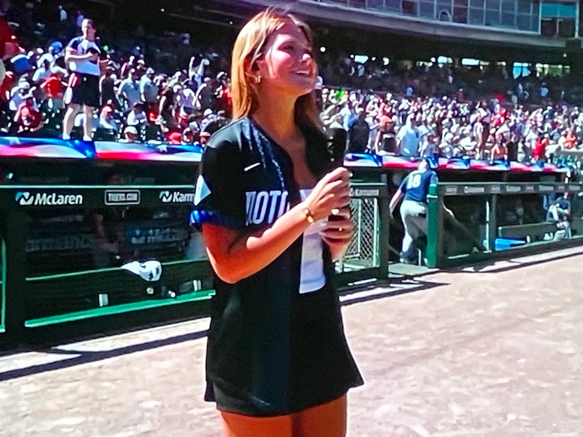 MonroeBlade's tweet photo. Super cool moment today at Comerica Park. St. Ursula junior Abby Karakas sang “God Bless America.” Phenomenal performance as usual.  Abby has been performing the National Anthem at @ToledoWalleye games since she was 9. She’s become known as “Toledo’s secret weapon.” 👏 https://t.co/IeXJjkxt0y