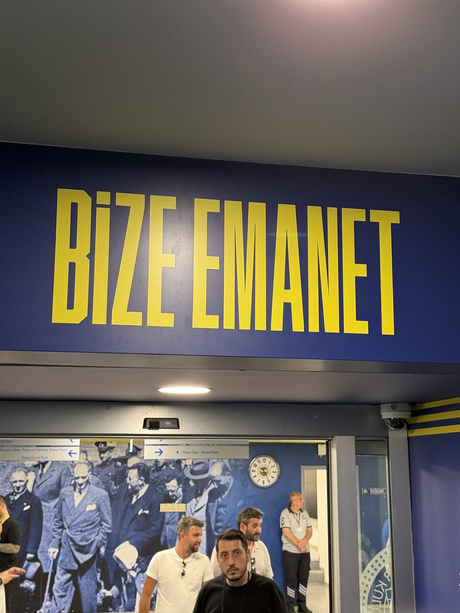 ahmet_keceli71's tweet photo. Hepimize Emanet.
O eski günlere dönmek için derdi Fenerbahçe olan tüm Fenerbahçe sevdalıları ile beraber başaracağız.
Eski günlerde olduğu gibi.
Selam olsun yolundan hiç dönmeyenlere,son sözümüz Fenerbahçe diyenlere💛💙 https://t.co/ytrfqEcOTI