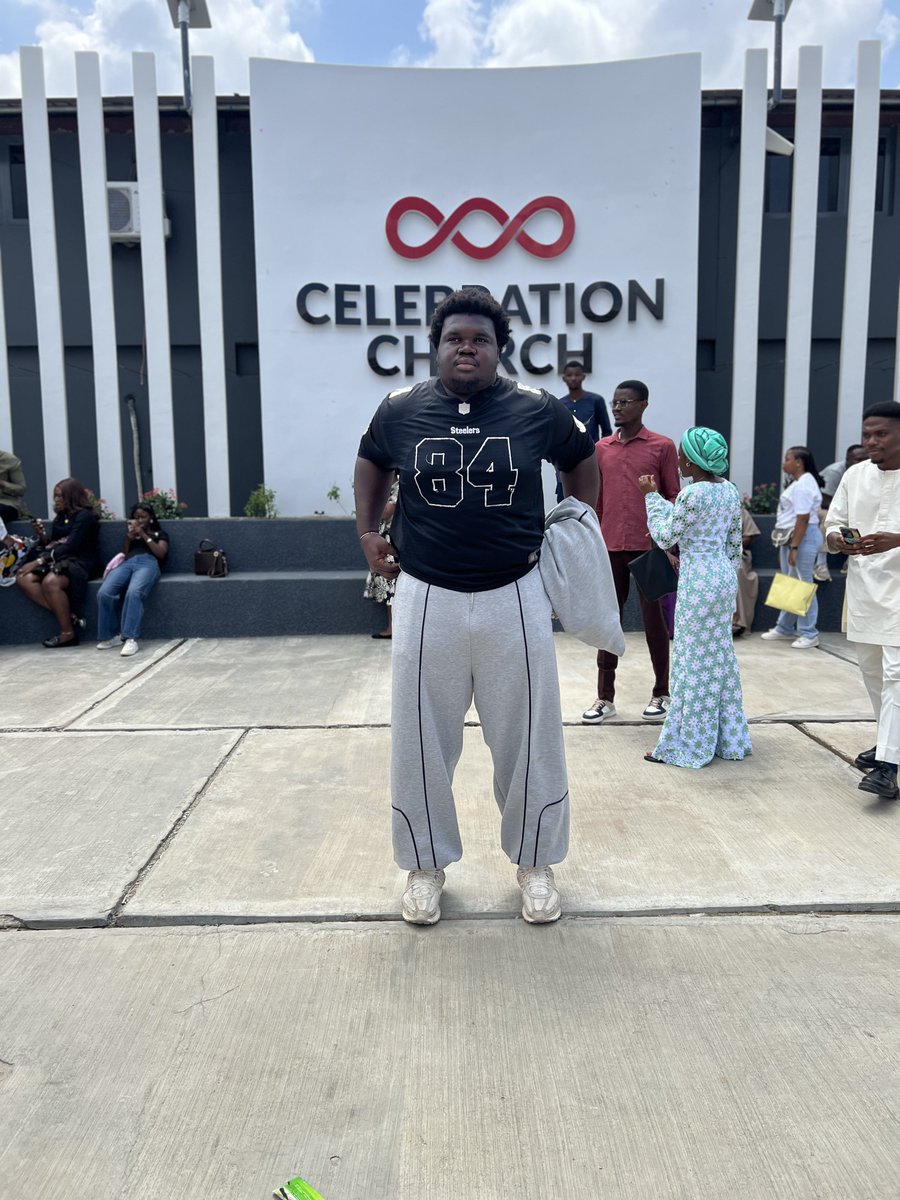kunmifewa's tweet photo. Hope you didn’t miss service? KUNMi was live at @cci_ikeja 🏡🚀
Ended the day w a 3-1 victory over CCI Ajah sending us into the semifinals of the PIE Cup 🤲🏾
God is the greatest https://t.co/BNOFV6dtmP